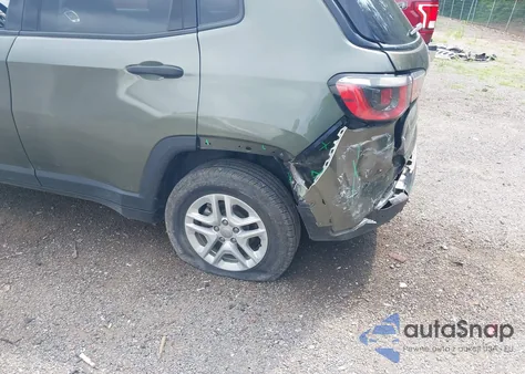 2018 Jeep Compass Sport Fwd from USA, damaged, VIN 3C4NJCAB0JT308889